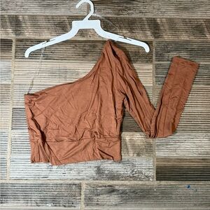 Final Touch One-Shoulder Top in Rust